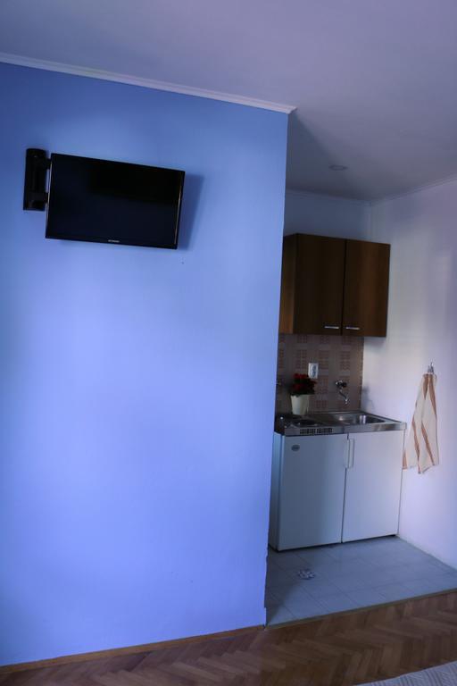 Apartments Milatic Єлса Екстер'єр фото