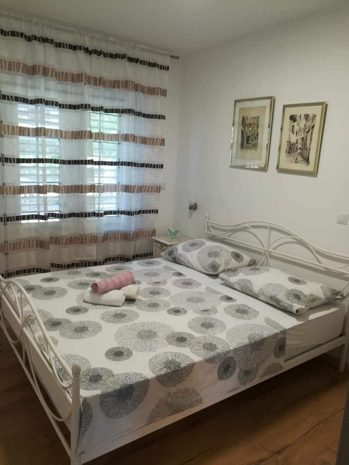 Apartments Milatic Єлса Екстер'єр фото